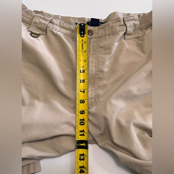 5.11 Tactical Mens Shorts Size 40 - 10 Inch Inseam Pro Cargo Ripstop Khaki Tan - Picture 9 of 11